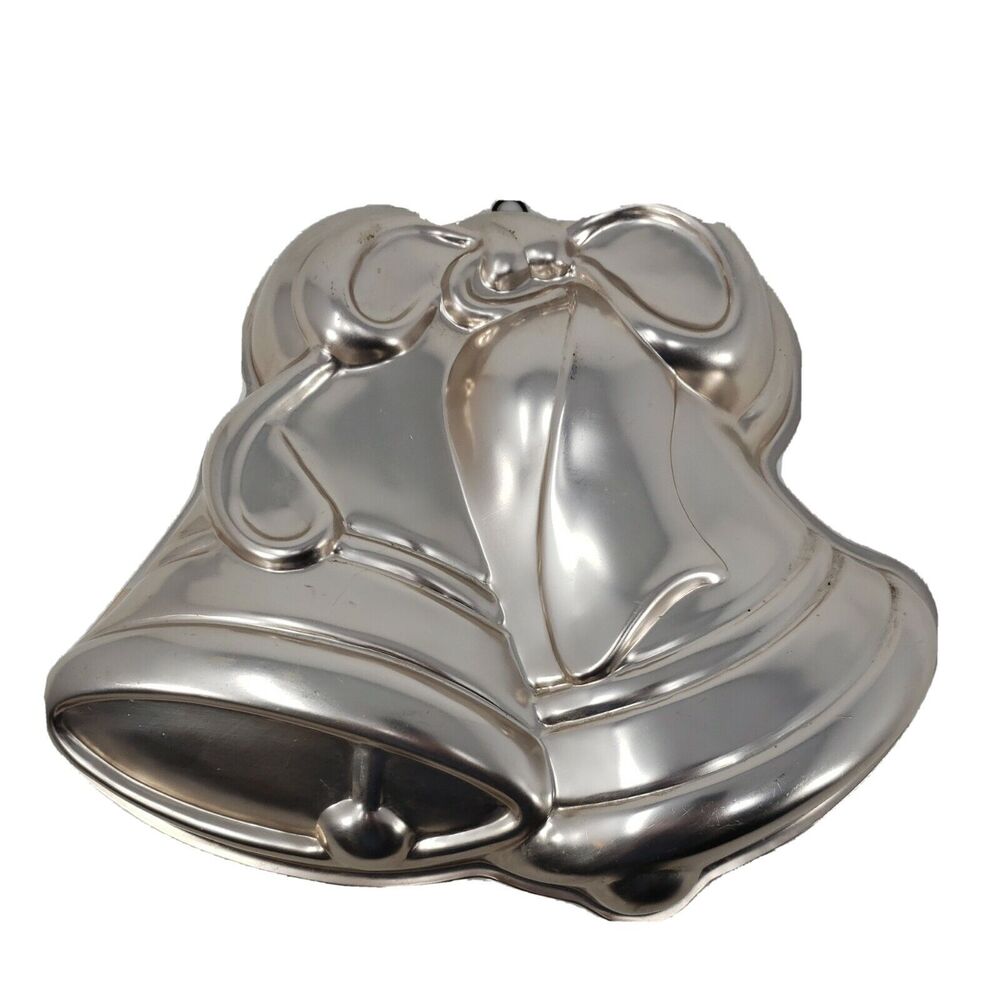 Christmas Wedding Bells Copper Aluminum Vintage Baking Gelatin Mold Wall Decor